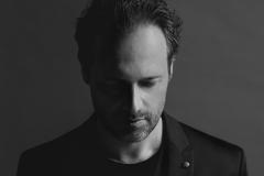 DESCHIDERE EXTRAORDINARĂ DE STAGIUNE LA SALA RADIO:    Dirijorul vienez SASCHA GOETZEL, violonistul ALEXANDRU TOMESCU și pianistul JOSU DE SOLAUN,  alături de ORCHESTRA NAȚIONALĂ RADIO