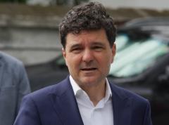 Document: Gabriela Firea îi cere lui Nicușor Dan să demisioneze, pentru că a tăiat banii de oxigen la Spitalul Modular Pipera
