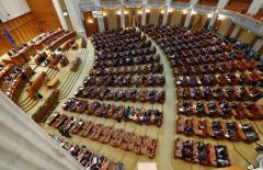 Birourile permanente se reunesc de la ora 18,00 pentru a stabili calendarul de învestitură a Guvernului Cioloş