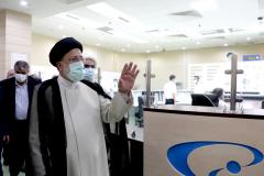 Iranul dă cu flit Americii și Uniunii Europene. Israelul stă la pândă