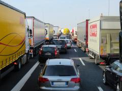 De luni, șoferii vor lucra online