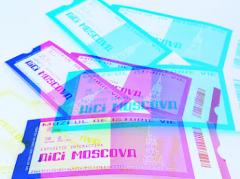 Premieră la unteatru: Aici Moscova, pentru prima dată  pe o scenă din România, în regia Catincăi Drăgănescu