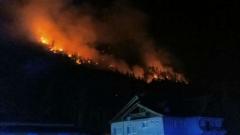 UPDATE Incendiu DEVASTATOR la Oituz. Au ars 12 hectare de pădure. O aeronavă Spartan intervine în ajutorul pompierilor
