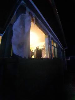 Două persoane rănite grav în urma unei explozii într-o casă din județul Cluj