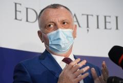 Discriminări și încălcarea drepturilor, la reluarea predării cu prezență fizică