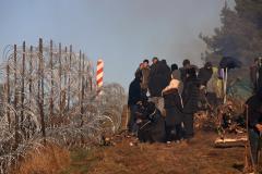 Migranții, carne de tun pentru răzbunarea lui Lukașenko. Polonia amenință Belarus cu un conflict armat