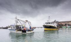 Pescarii francezi blochează tunelul de sub Canalul Mânecii și portul Calais