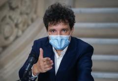 Primăria lui Nicușor Dan își curăță terenurile de gunoaie cu o firmă acuzată de Parchet că a deversat deșeuri în râul Argeș