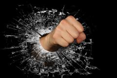 Aventurile „antisistem” ale lui Horațiu, în orașul Bistrița