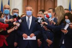 Nicolae Ciucă, reacție în scandalul dintre Diana Șoșoacă și jurnalista Lucia Goracci: Premierul consideră inacceptabil acest incident și respinge categoric manifestarea diferențelor de opinii prin violență