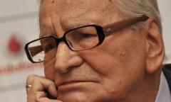 Într-o lume fără modele avem mulţumirea că a existat Radu Beligan