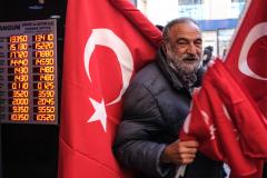 Foamea clatină tronul lui Erdogan