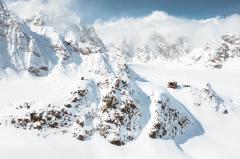 Studiu: Gheţarii din Himalaya se topesc într-un ritm alert și ar putea să dispară până în 2100