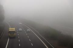 Cod galben de ceață în trei județe din sudul țării. Pe A1 se circulă cu greutate