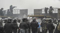 Kazahstan, în flăcări. Președintele cheamă în ajutor armata rusă