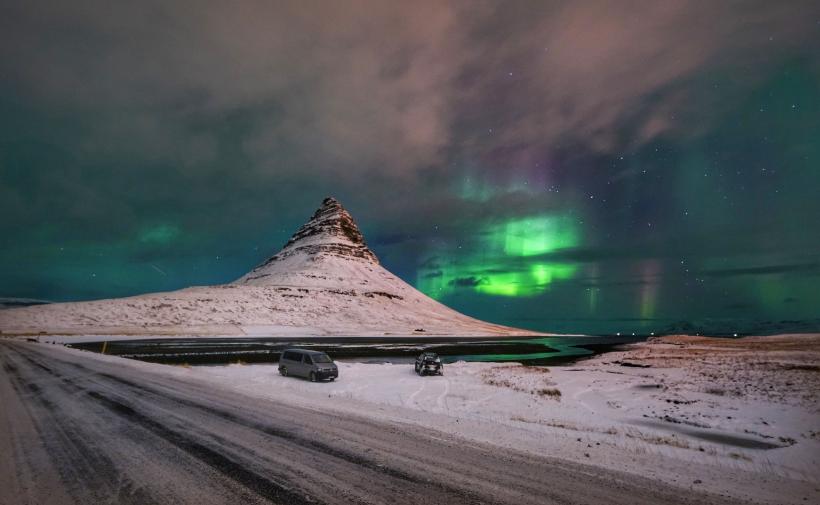 Aurora Boreală Luminile Nordului așa cum nu le ai mai văzut Galerie