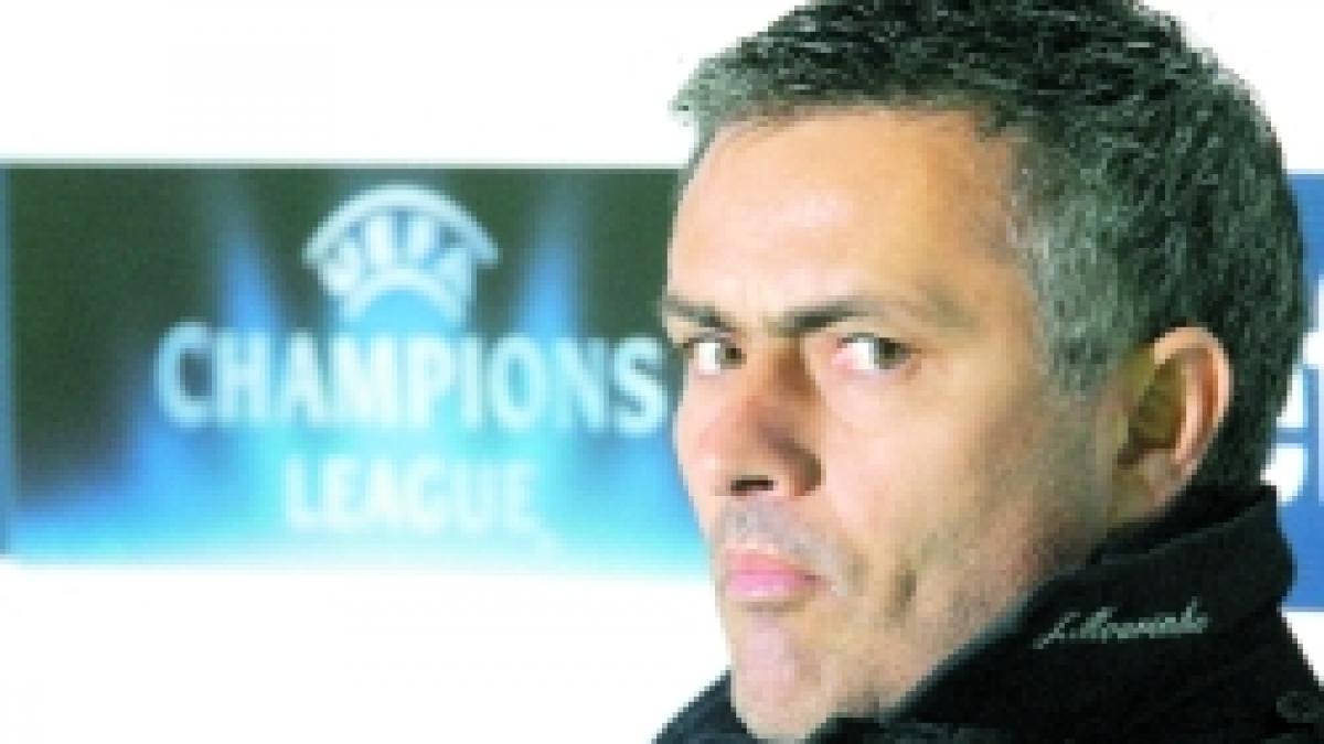 Chelsea  -  Razboi Mourinho-Abramovici