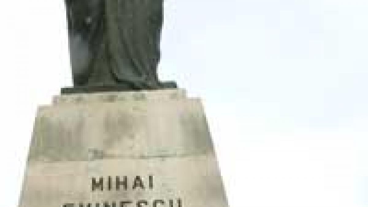 "Ma recomand:  Mihai Eminescu"