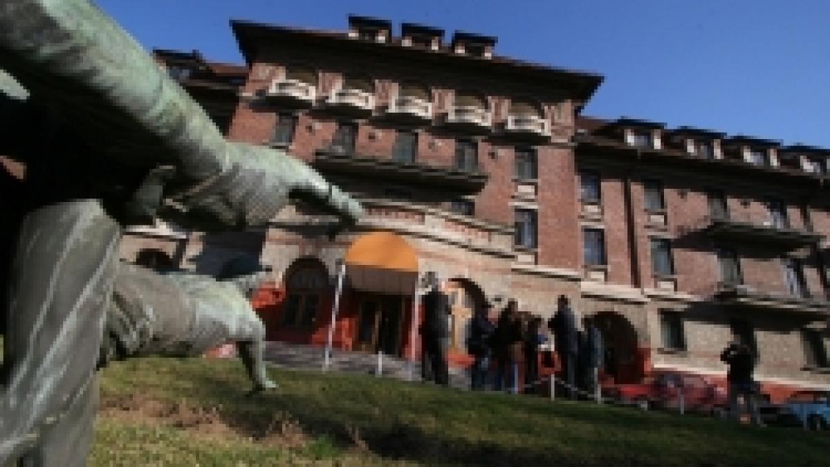 Licitatie cu Triumf / RA-APPS vrea 32,5 milioane de euro