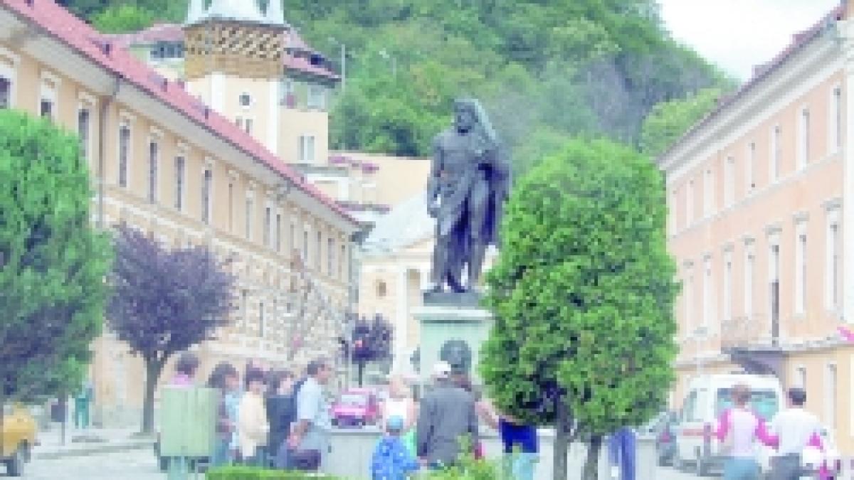 Mehedinti  -  Baile Herculane, in lupta cu timpul
