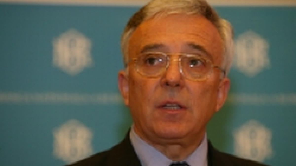 Sondaj BCS  -  Isarescu, scos de la naftalina