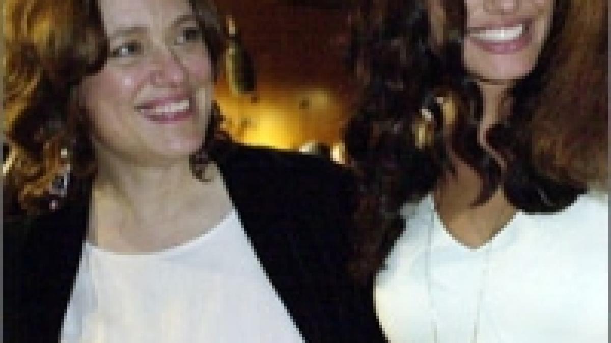 Hollywood  -  Angelina Jolie, in doliu