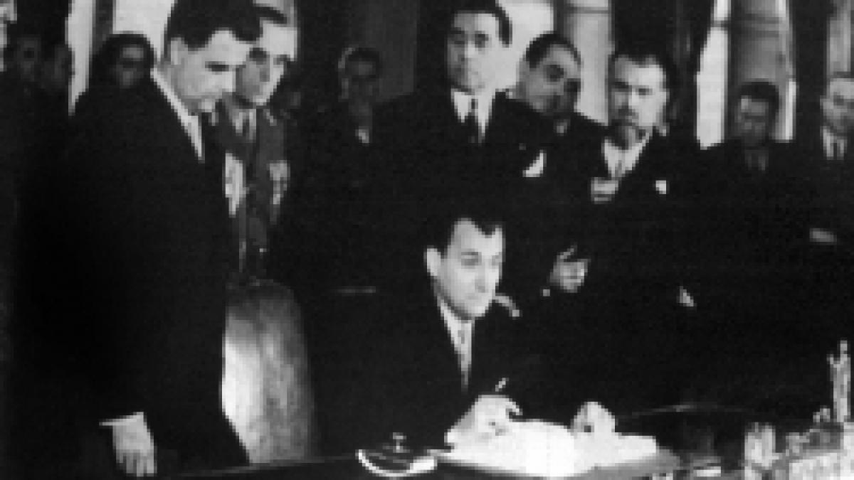 Istoria comunismului - Oportunistii
