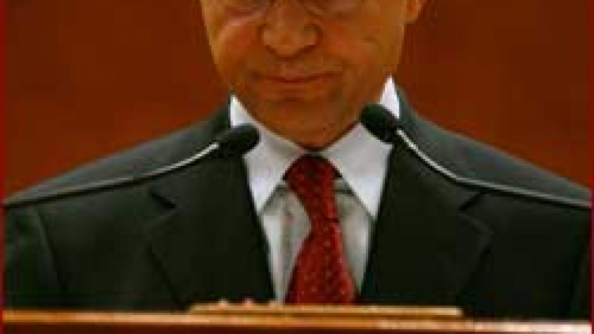 MAE ramane intr-un picior - Basescu nu-l vrea pe Cioroianu la Externe