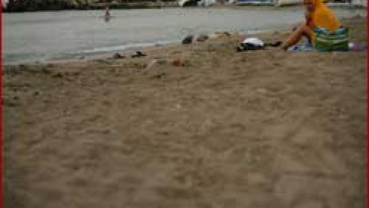Mamaia, fără duşuri pe plajă - Sezonul estival, bramburit de autorităţile locale