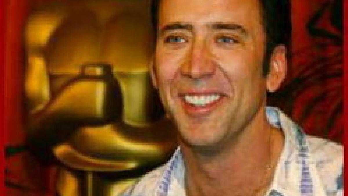 Pe urmele lui De Niro  -  Nicolas Cage trage spre Al Capone