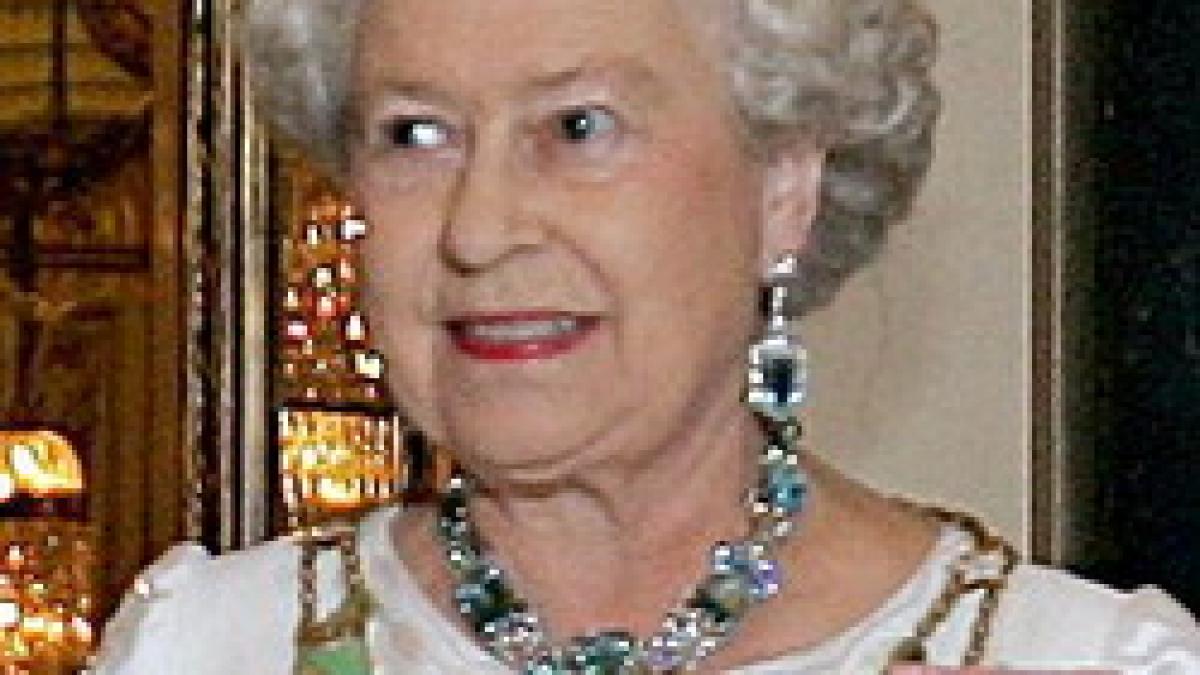 Elisabeta a II-@
