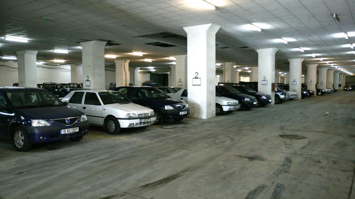 Intre Audi şi BMW