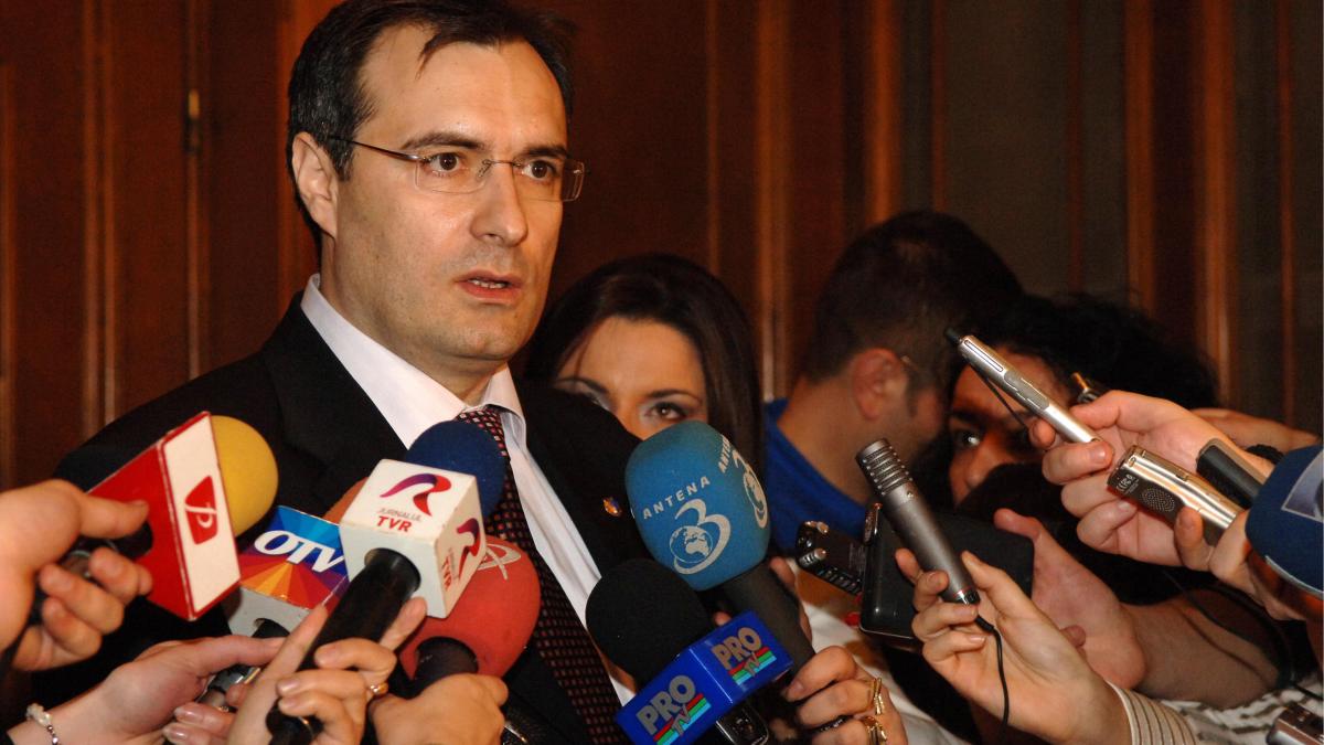 Coldea, impins spre demisie