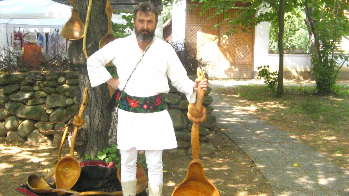 Tărg de meşteşuguri la Muzeul Satului