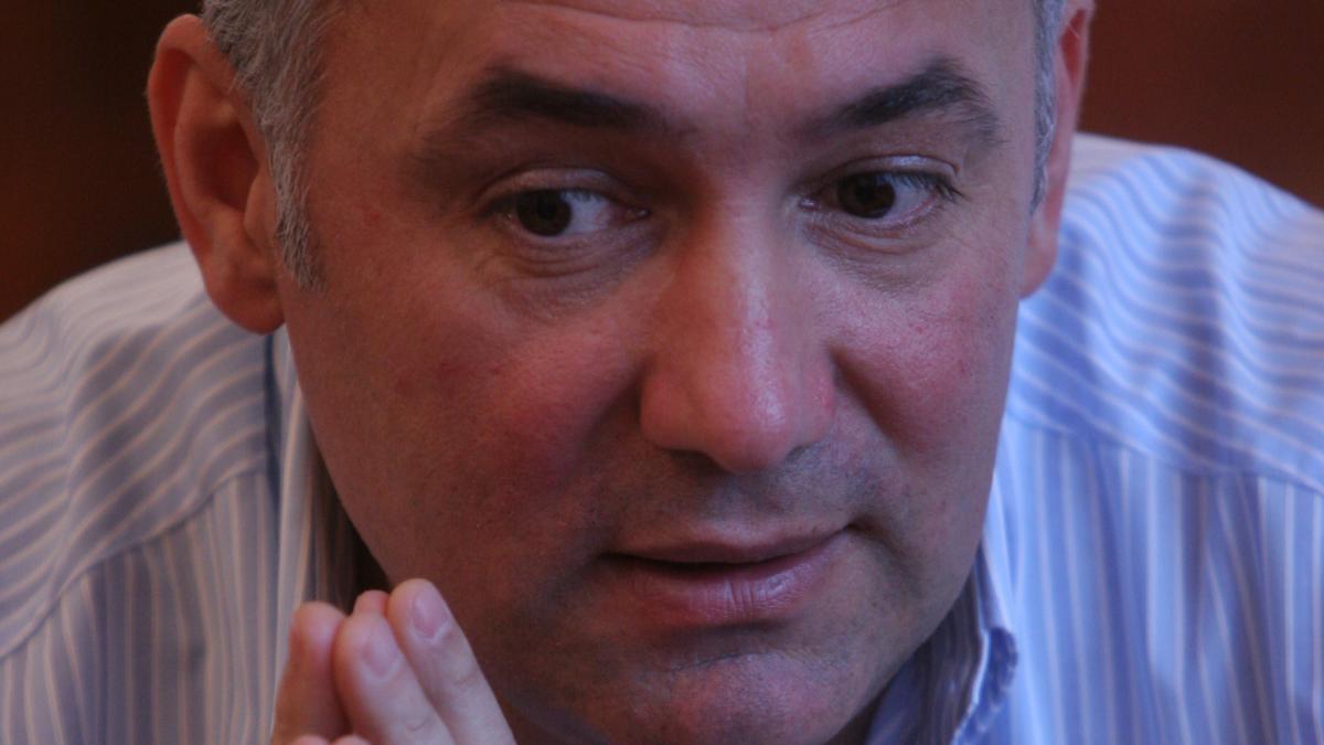 Conservatorii vor să-l suspende pe Videanu
