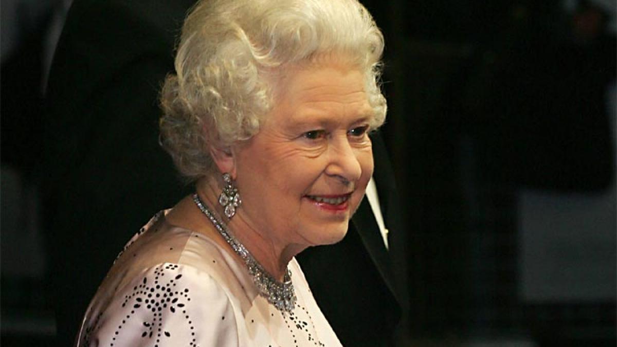 Buckingham  -  Regina Elisabeta a II-a sărbătoreşte in Malta
