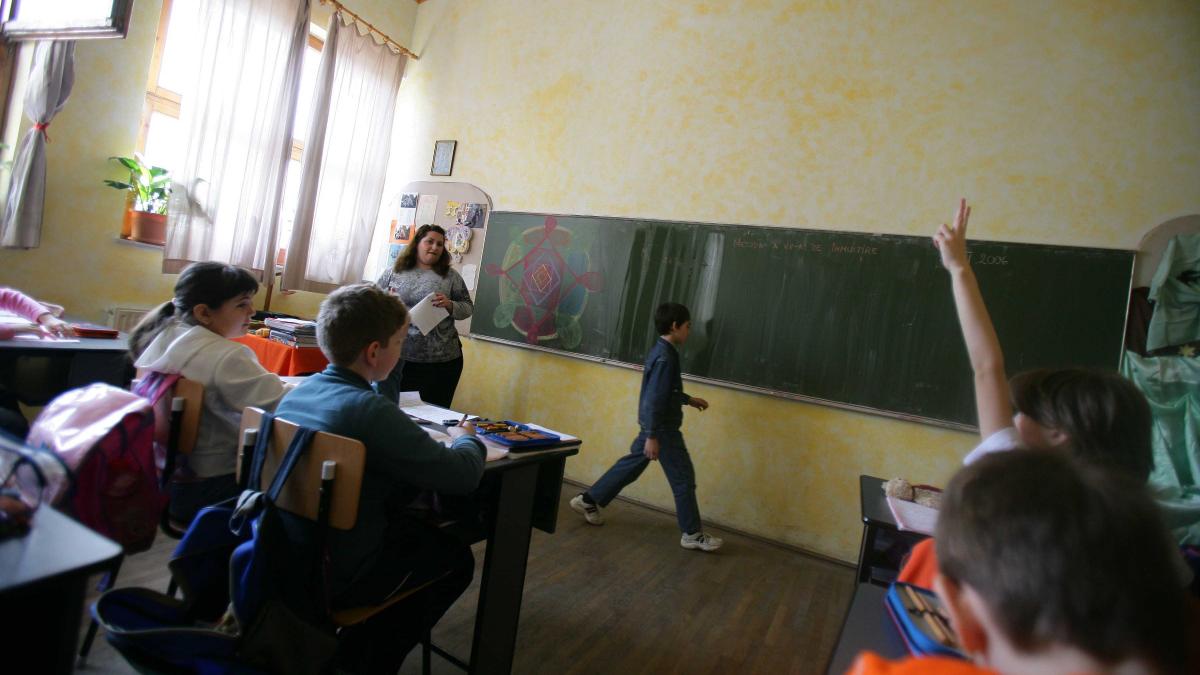Jale in invăţămănt