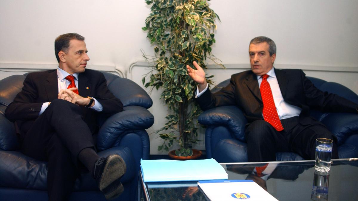 Sătui de prietenia cu Tăriceanu 