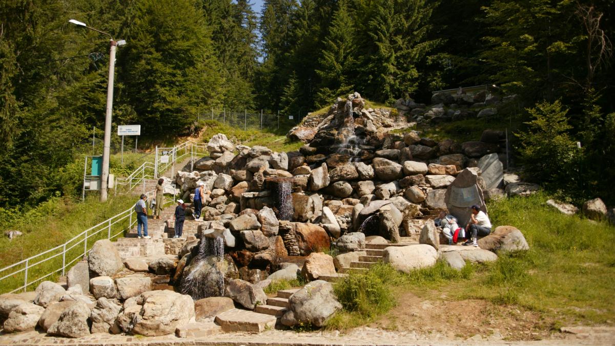Ape minerale cu probleme romăneşti