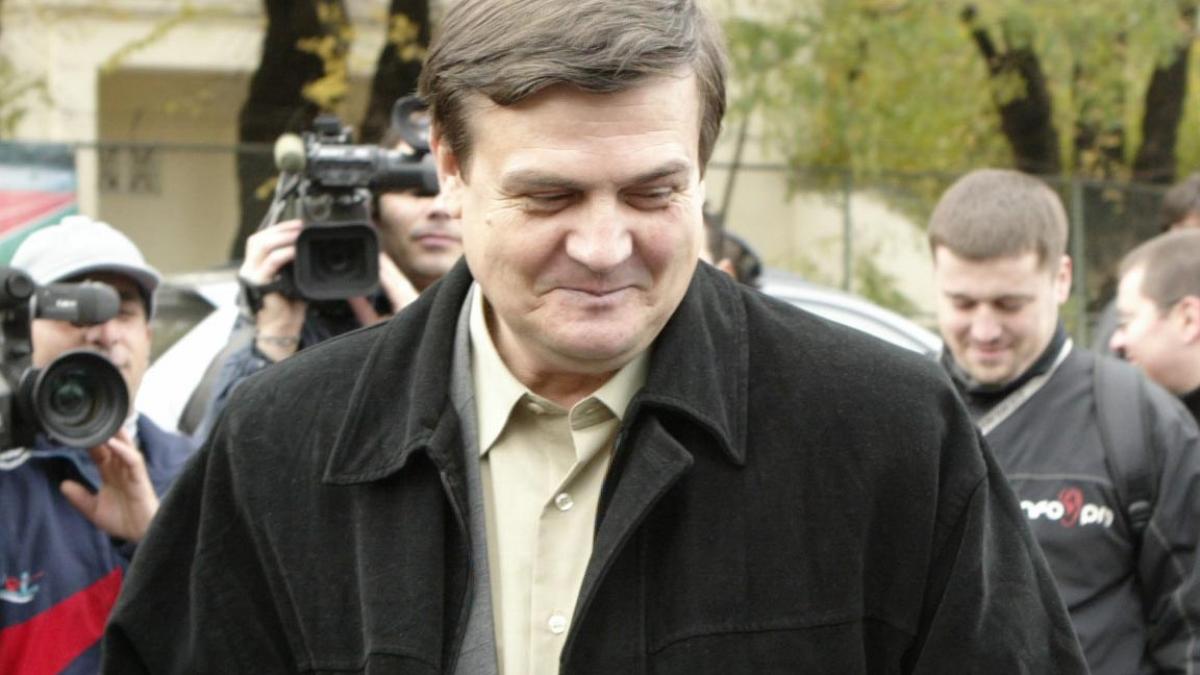 Pandurii Tg. Jiu - Grenadă la vestiare
