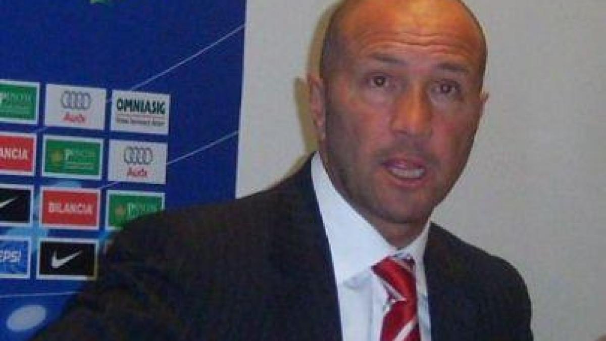 Urmaşul lui Hagi la Steaua / Să fie Răzvan Lucescu, să fie ...Zenga?