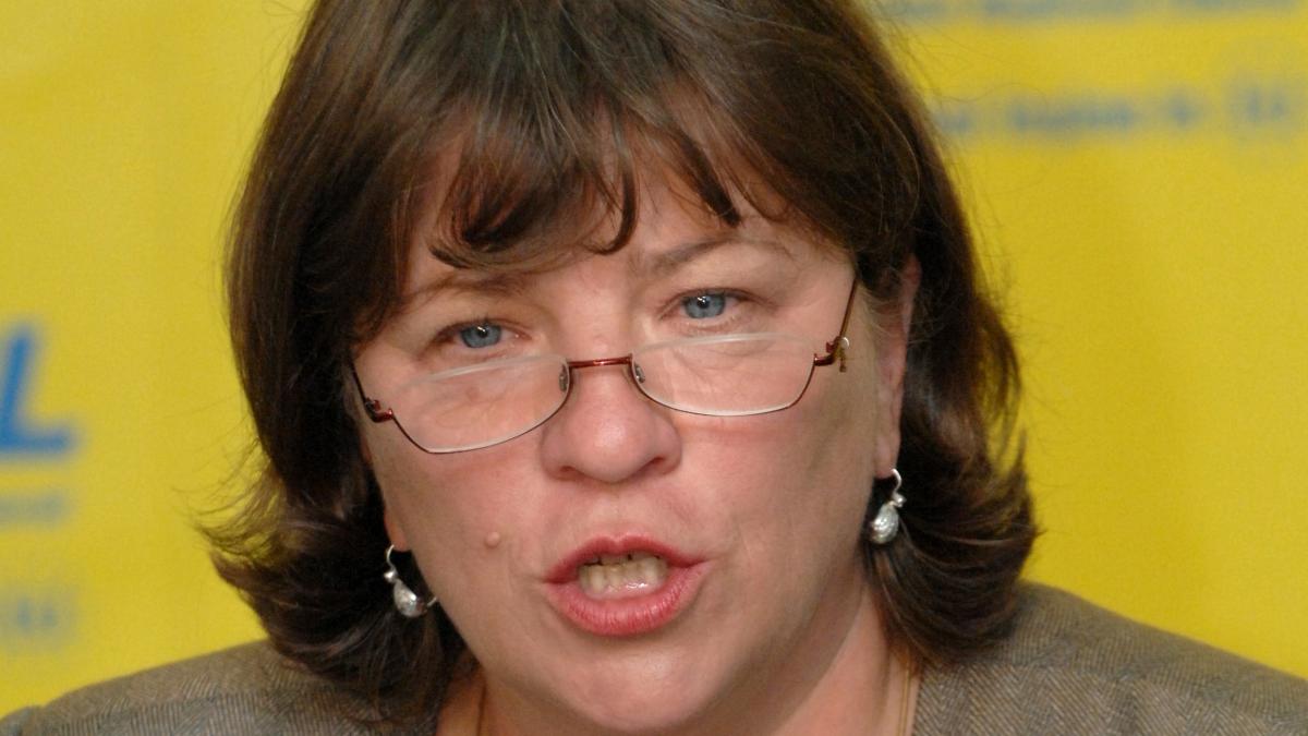 PNL are indicii de poliţie politică
