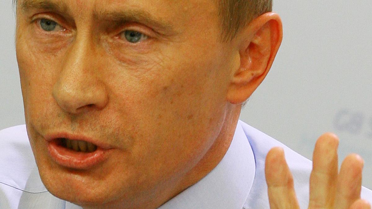 Putin domneşte ca intr-o familie