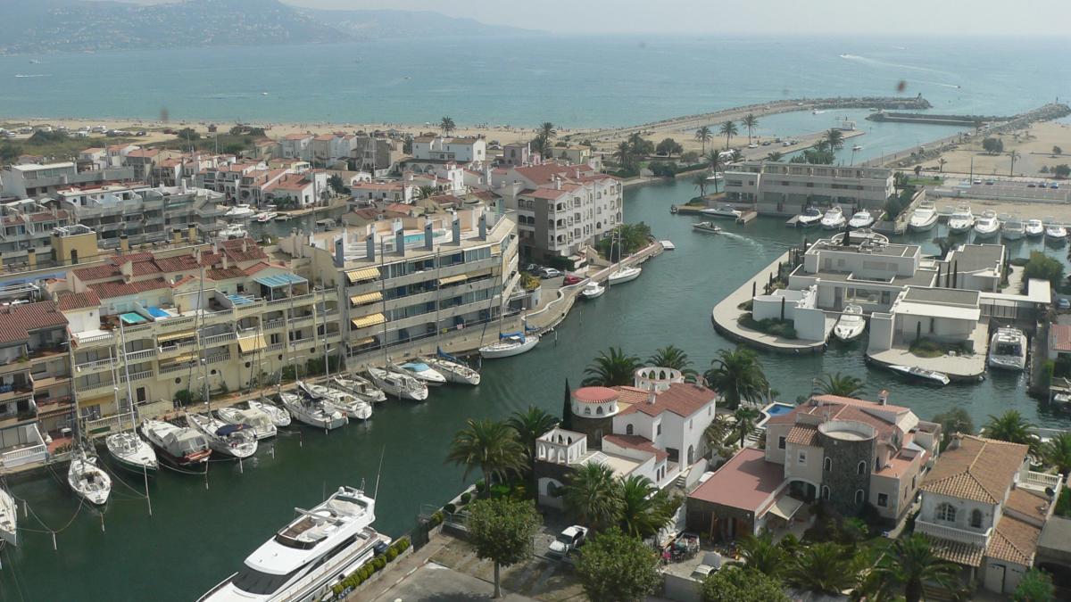 Veneţia modernă: Empuriabrava