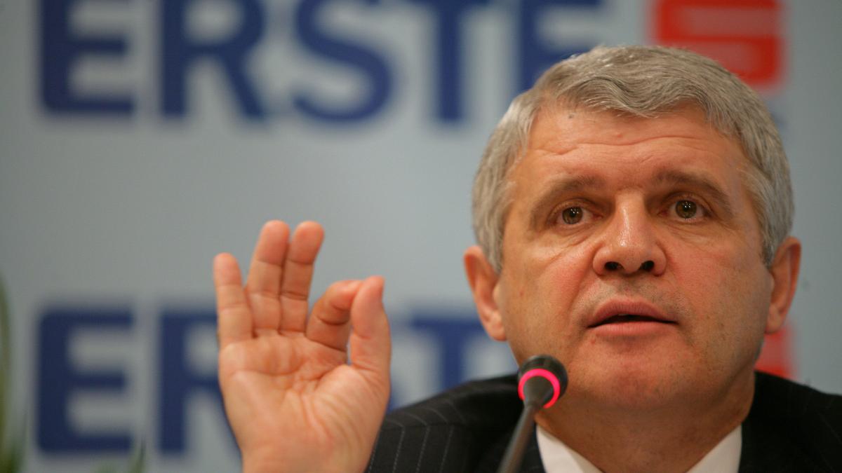 Decizie-şoc:  Nicolae Dănilă, demisie de la BCR
