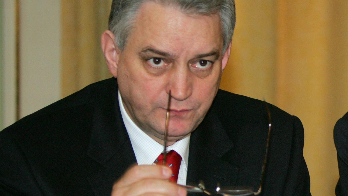 Năstase il deconspiră pe Ilie Sărbu