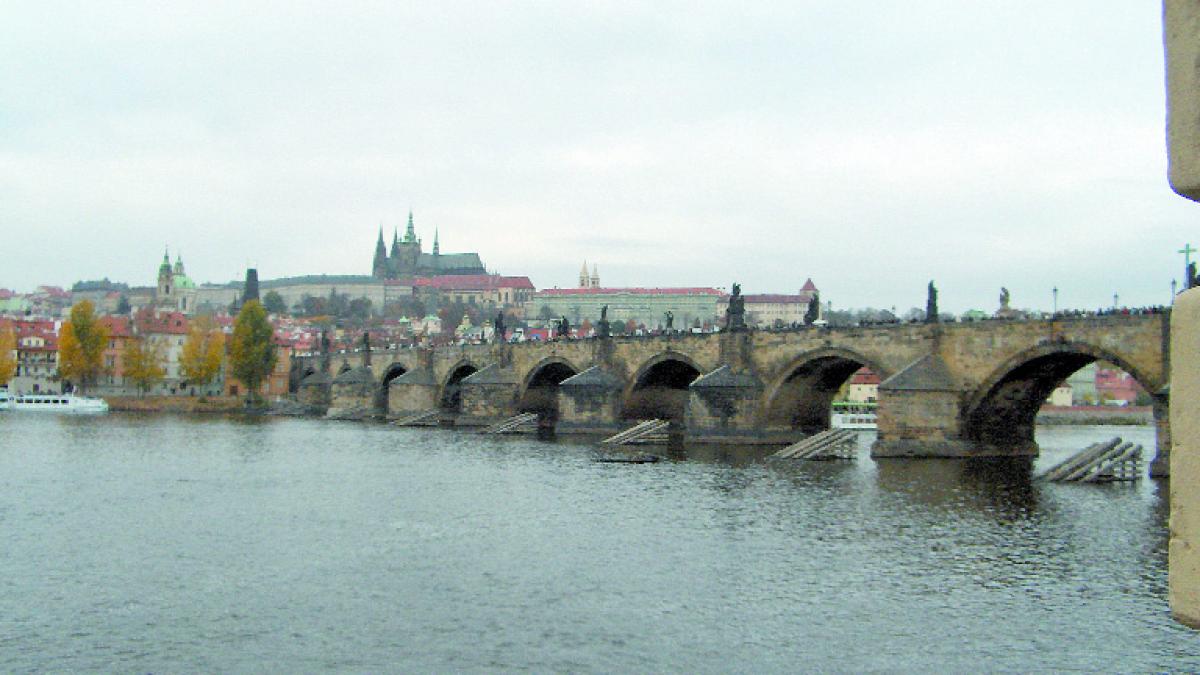 Drumuri de argint in Praga de aur