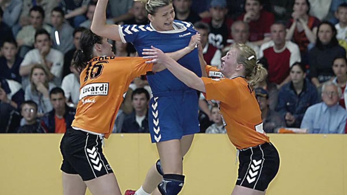Handbal si circ - Amariei si-a cerut scuze 