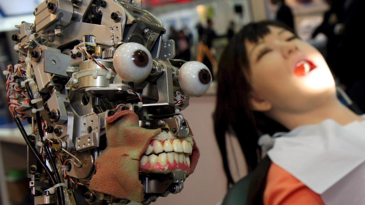 Robotul "stomatolog"