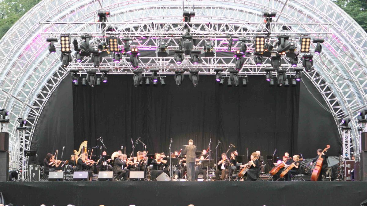 FEERIE - Un "Schubert" pentru cinci tenori